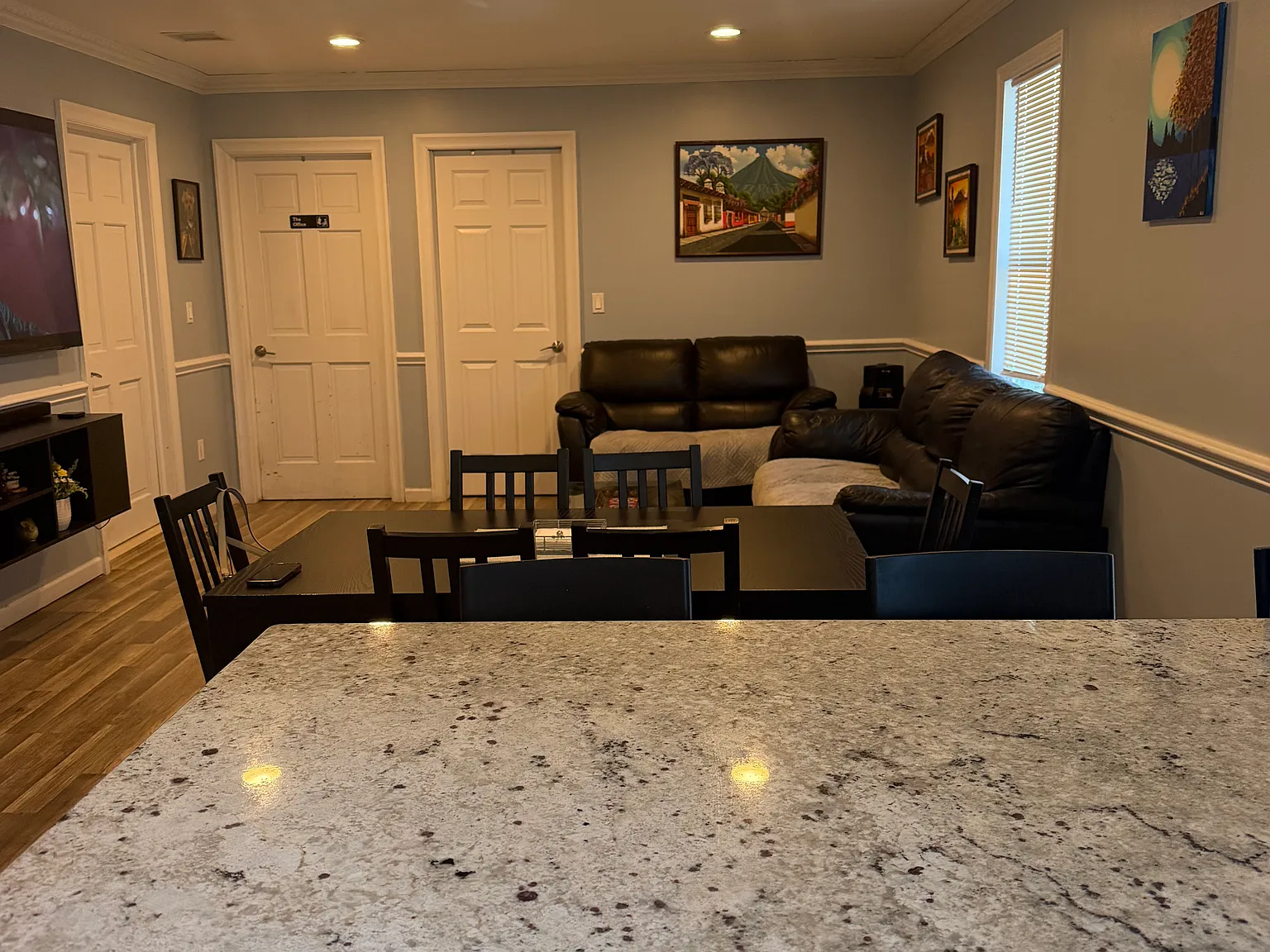5 bed, 900 sqft, $2,750 — Photo 2
