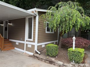7301 NE 175th Street #108, Kenmore, WA 98028