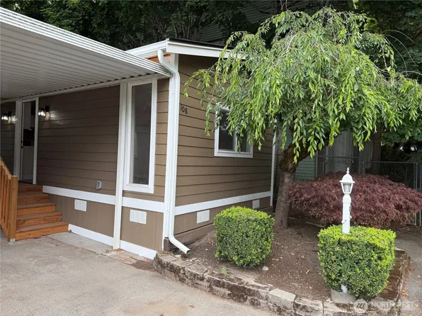 7301 NE 175th Street #108, Kenmore, WA 98028