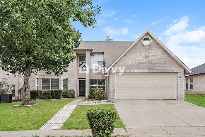 1st image of 324 Kissimmee Dr