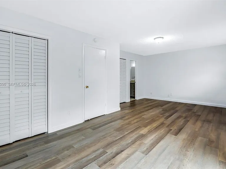 22 Canterbury Ln #22 — Photo 17