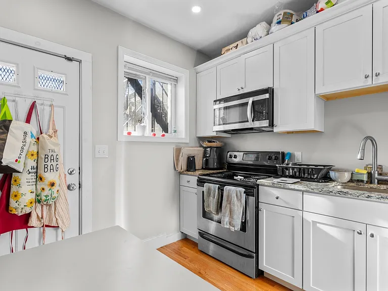 754 Huntington Ave #6 — Photo 7