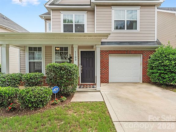 2nd image of 1100 Mountain Laurel Ct