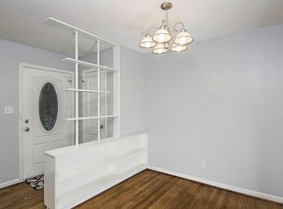 5743 Belneath St, Houston, TX 77033