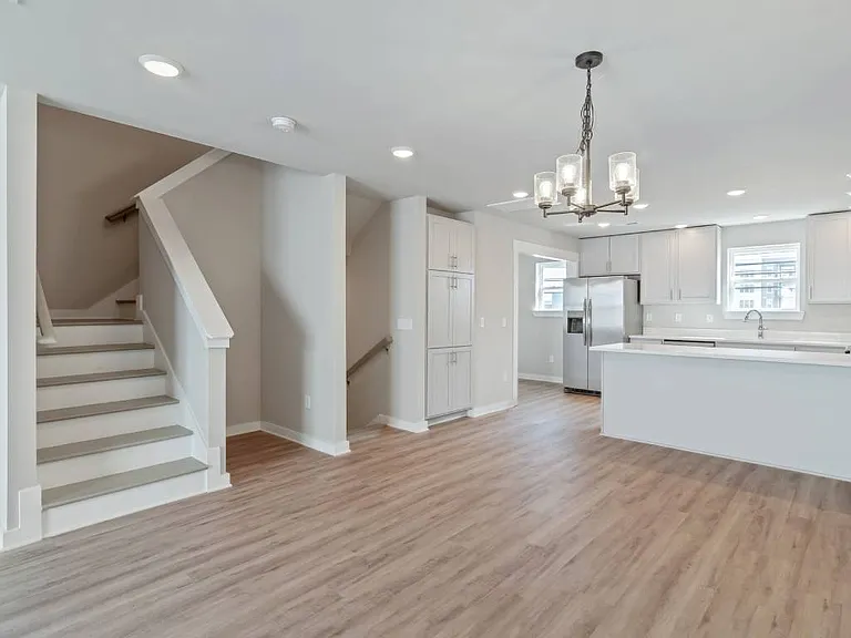Lookout View Townhomes — Photo 12