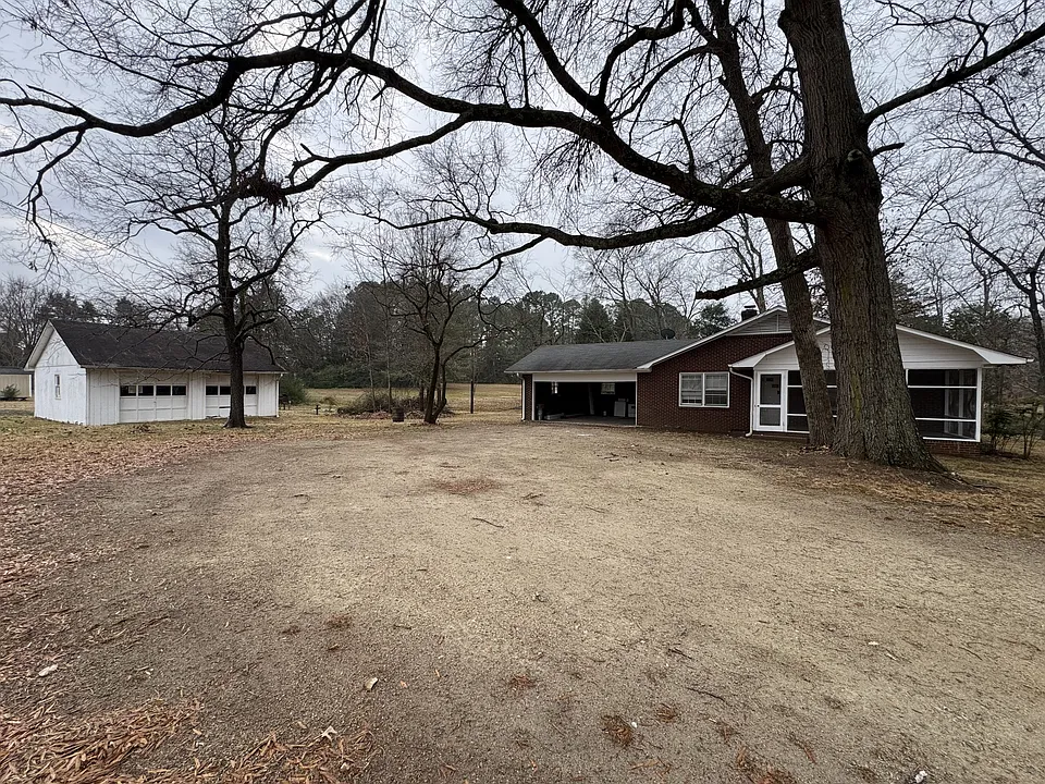 4617 Riverdale Dr