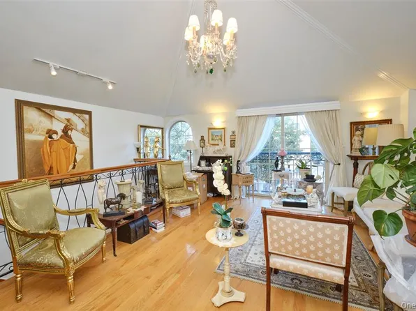 84-34 120th Street image 6 of 33