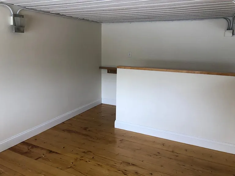 60 Valley St #12 — Photo 4