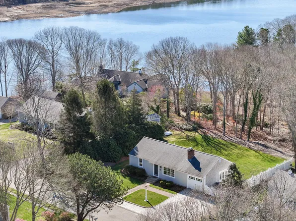 94 Sailfish Drive, East Falmouth, MA 02536