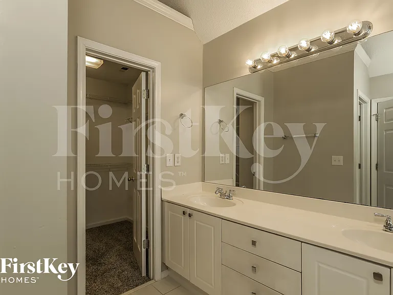 3021 Bowron Rd — Photo 16