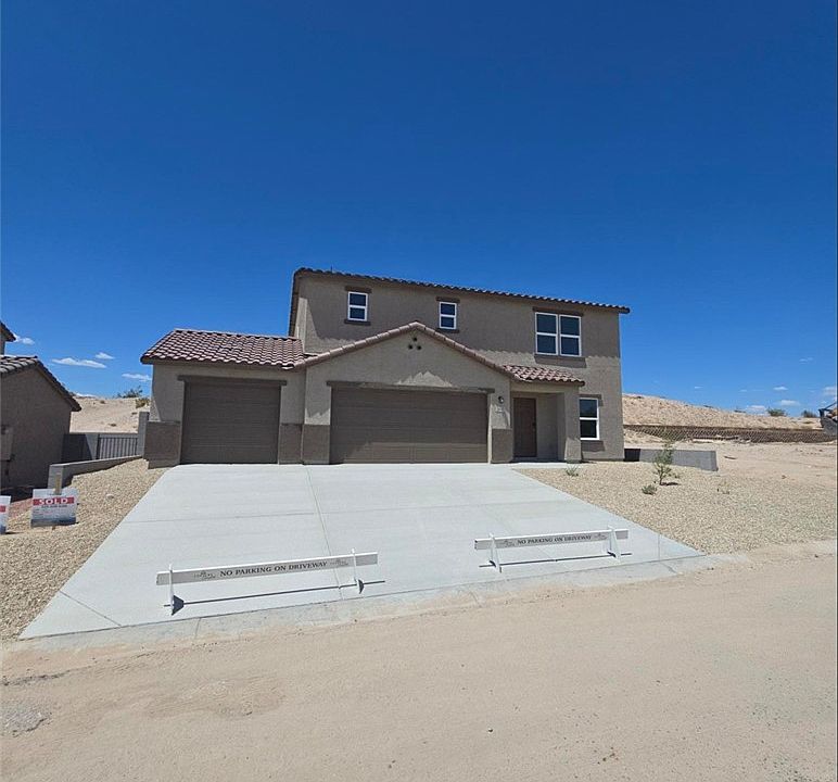 2nd image of 2035 E Mesa Amarilla Way