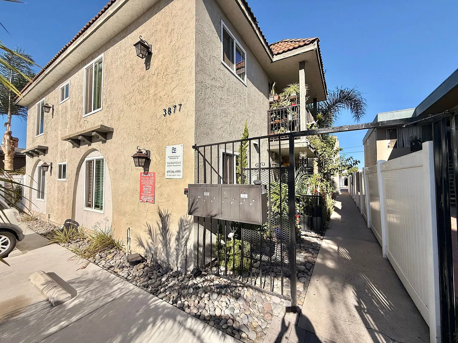 Casa Royale — Photo 2