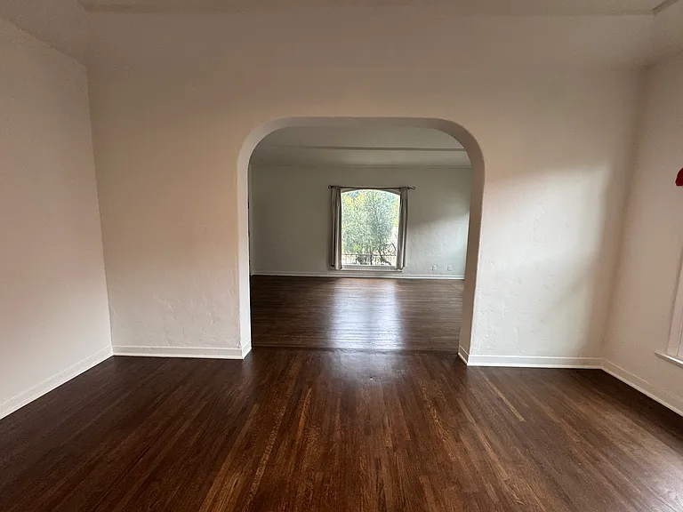 1874 S Redondo Blvd #1874 — Photo 21