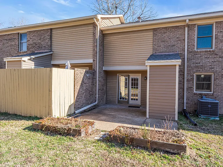 217 Westfield Dr — Photo 22