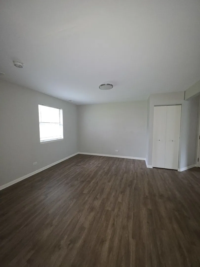 1 bed, 900 sqft, $1,875 — Photo 2