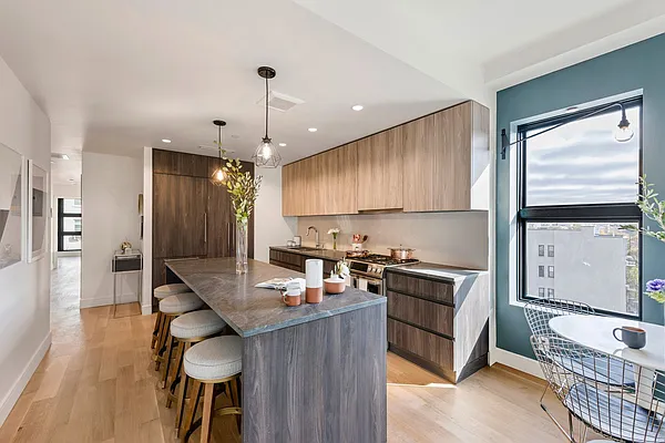 Sold by Nest Seekers International | media 14