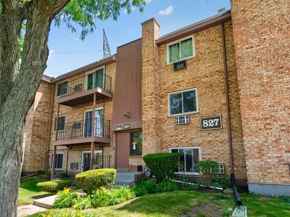 827 W College Blvd APT 201, Addison, IL 60101