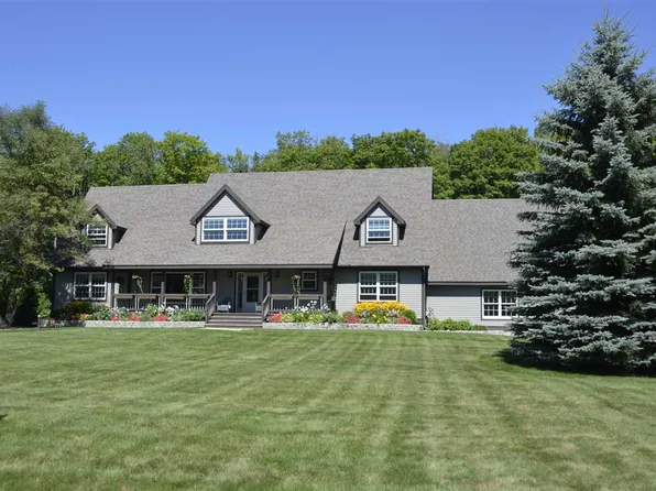 4524 Lacount Rd, Harbor Springs, MI 49740