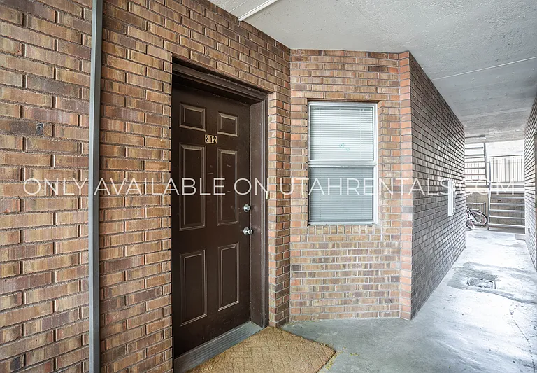 761 E 820 N #212 — Photo 14