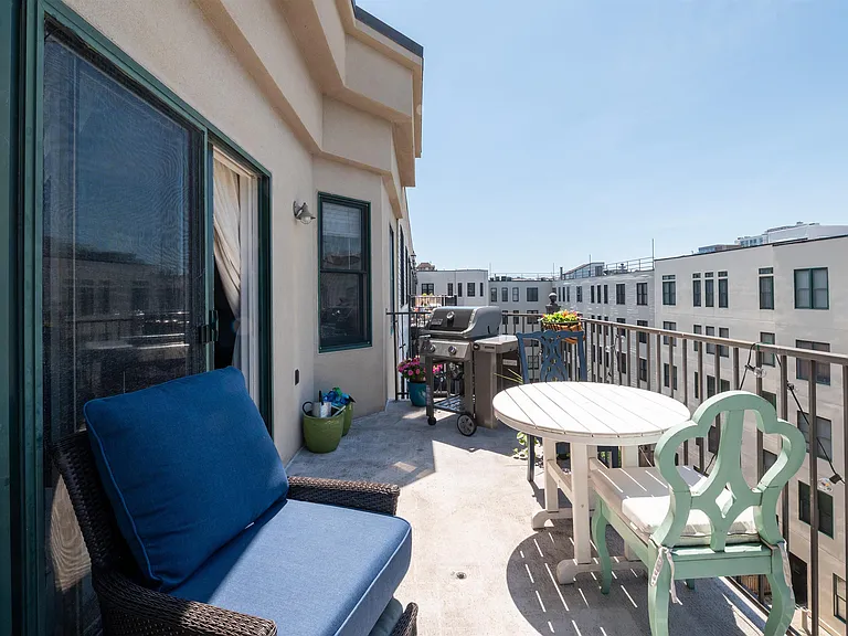 920 Jefferson St #604 — Photo 15