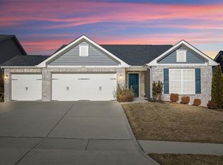 820 Caspian Dr, Wentzville, MO 63385