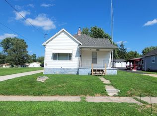 617 N 7th St, Centerville, IA 52544