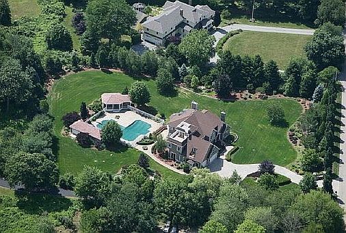 2nd image of 24 Montauk Ave