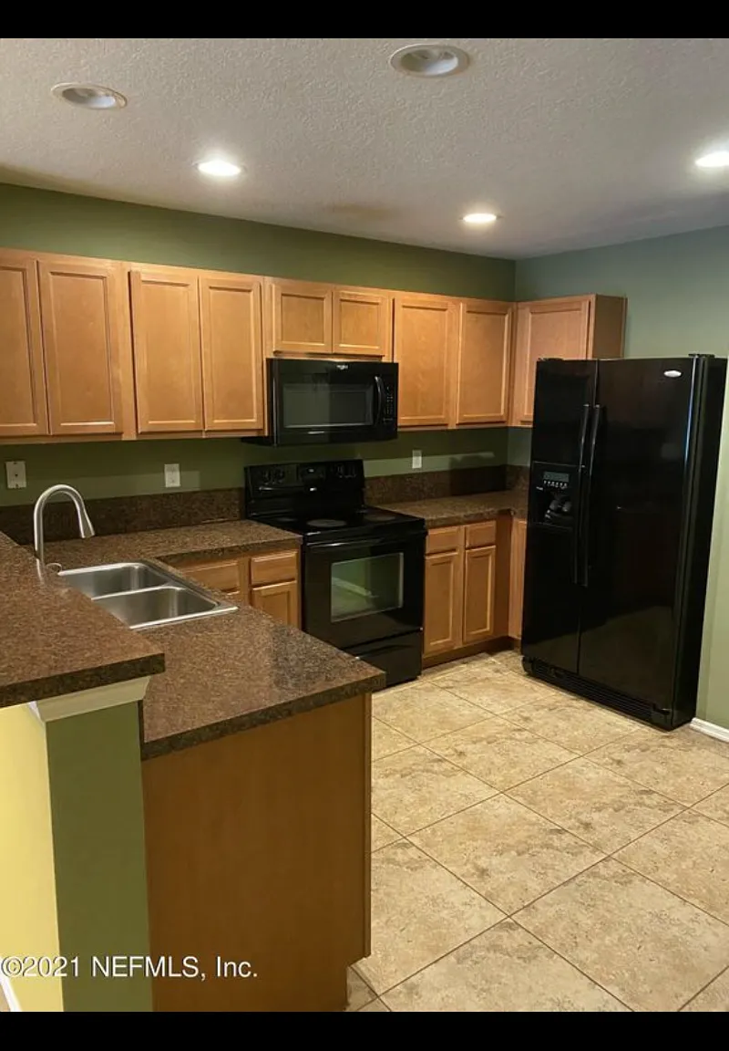 2 bed, 2.5 bath, 1362 sqft, $2,350 — Photo 4
