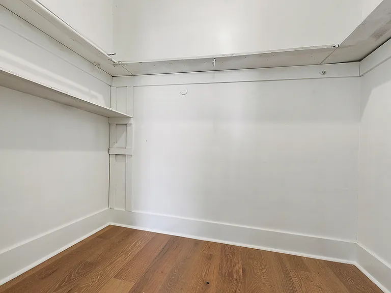 3317 Hill St — Photo 22