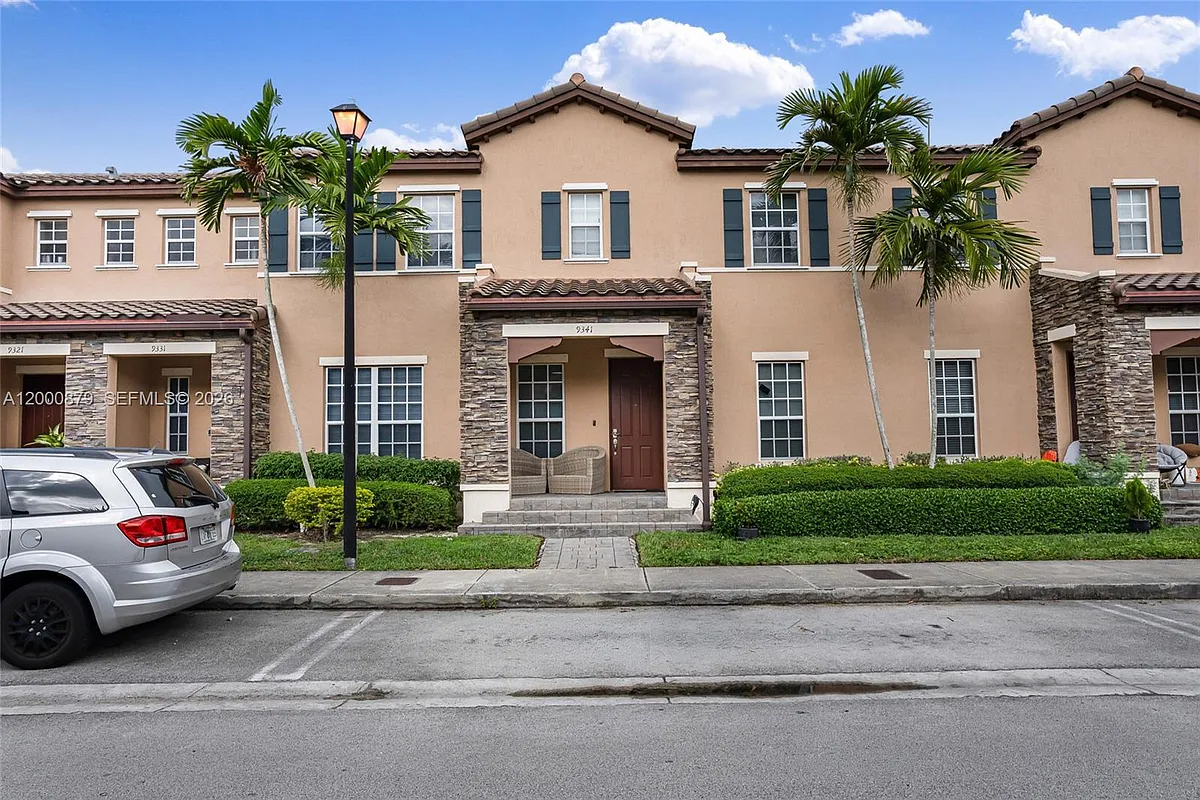 Building Photo - 9341 SW 171st Ave