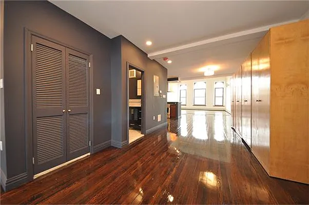 Rented by R New York | media 41