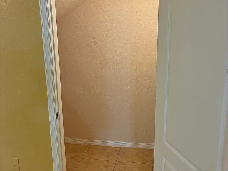 150 SW Peacock Blvd #104 — Photo 7