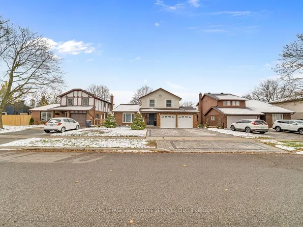 305 Ironwood Rd, Guelph, ON N1G 3G2