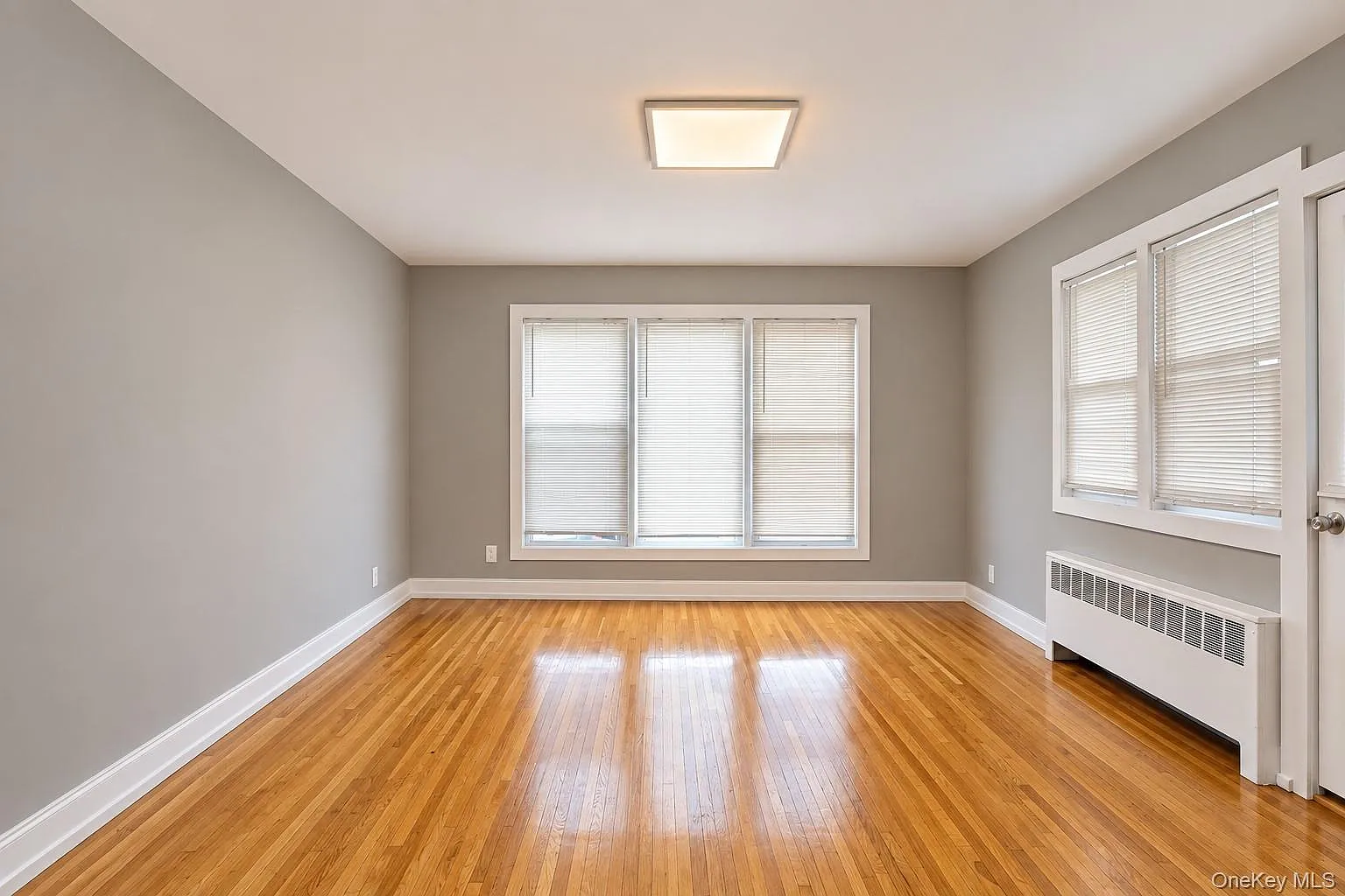 2 bed, 1.0 bath, 900 sqft, $3,000 — Photo 4