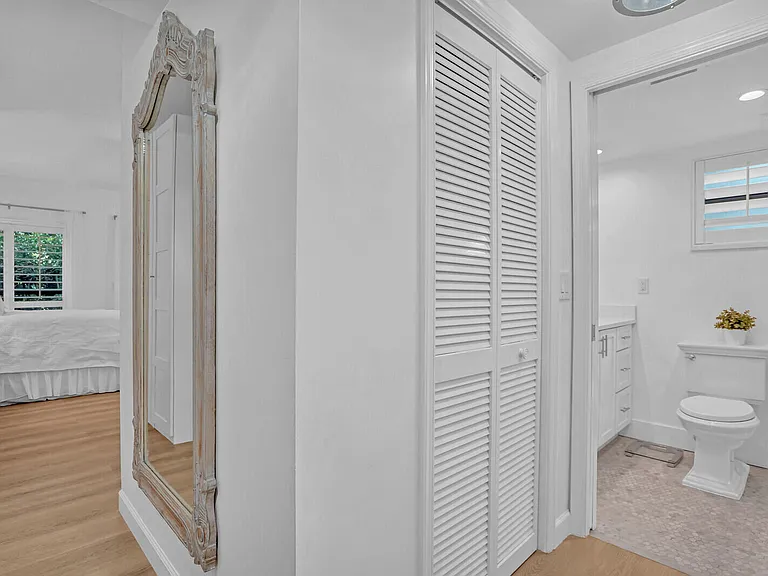 11863 Wimbledon Cir #423 — Photo 10
