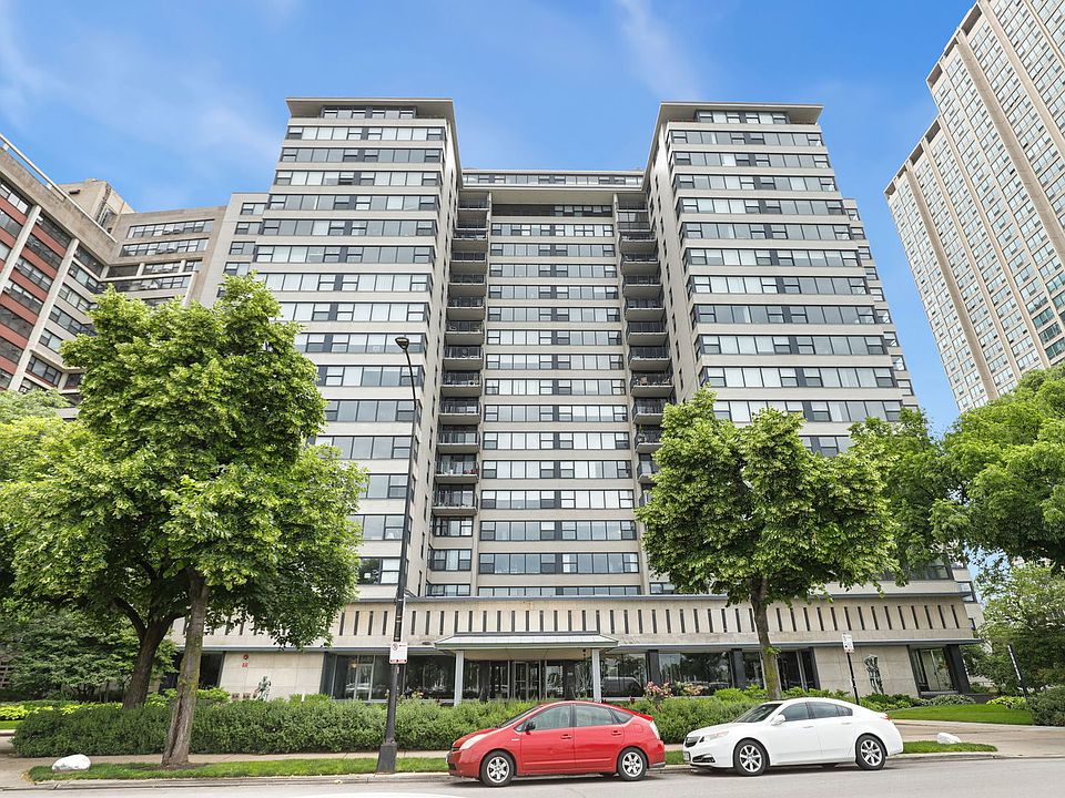 1st image of 3440 N Lake Shore Dr APT 14A