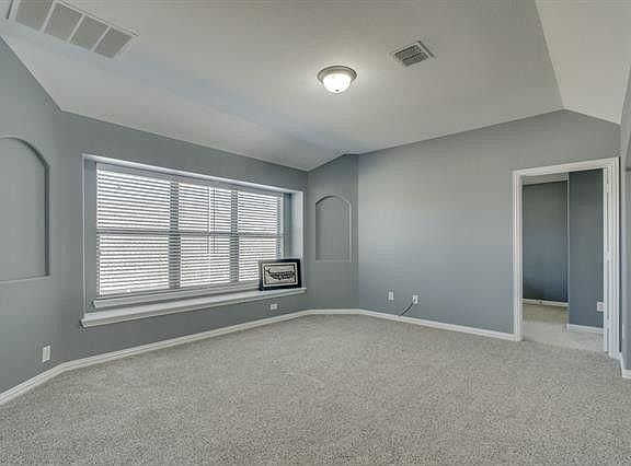 4th image of 1721 Lake Wood Trl