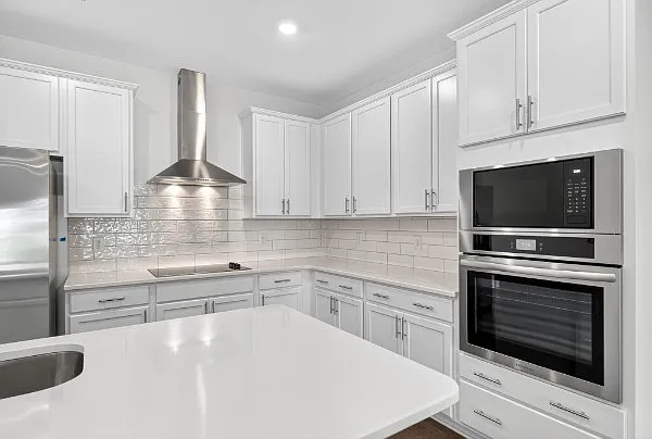 124 Limbury Ct — Photo 14