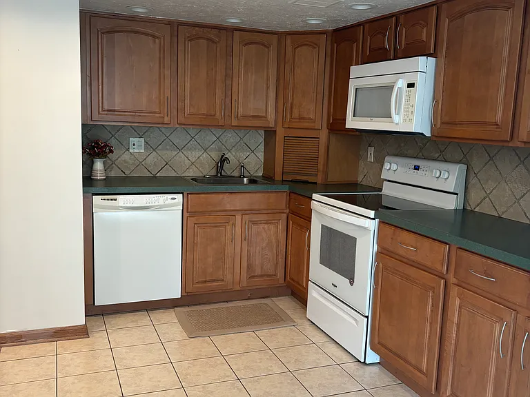 559 Tollis Pkwy #559 — Photo 17
