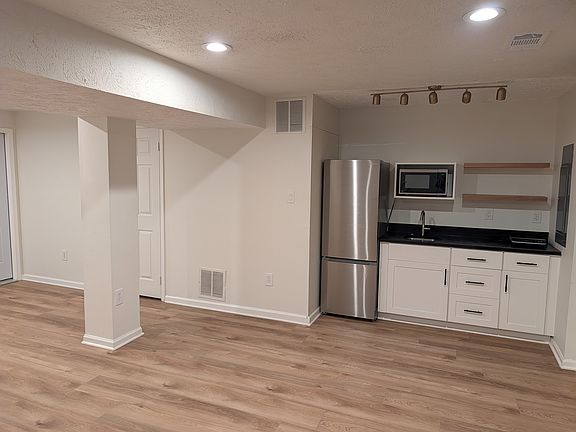 2nd image of 2294 Cartbridge Rd