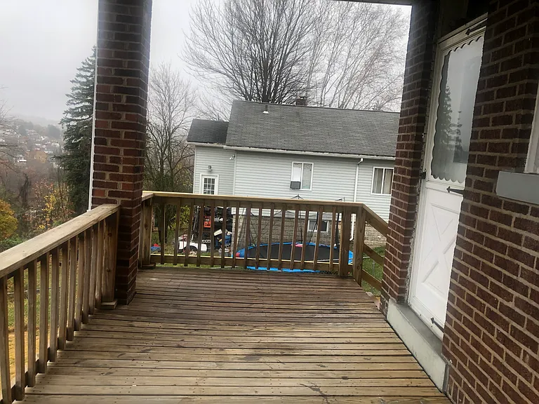 253 Vineland St — Photo 3