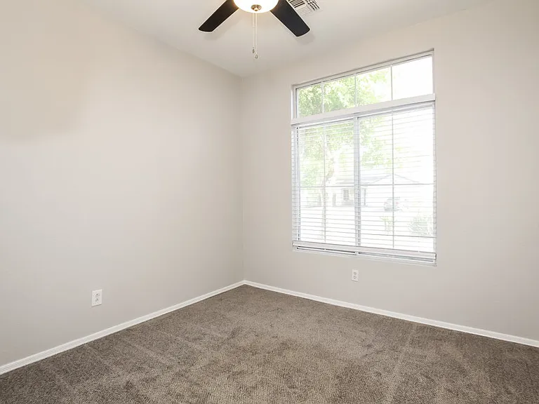 15434 W Gelding Dr — Photo 10
