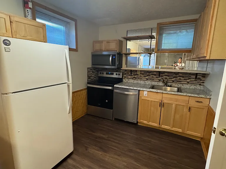 2602 Ainsworth Ter — Photo 2