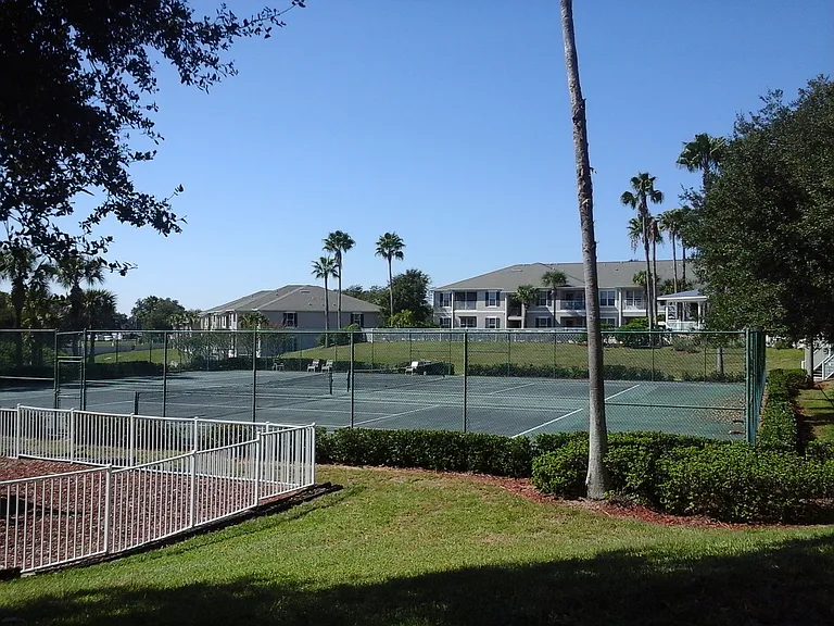 1004 Hemingway Cir — Photo 25