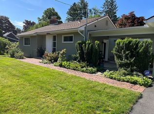 2 Amherst Rd, South Hadley, MA 01075