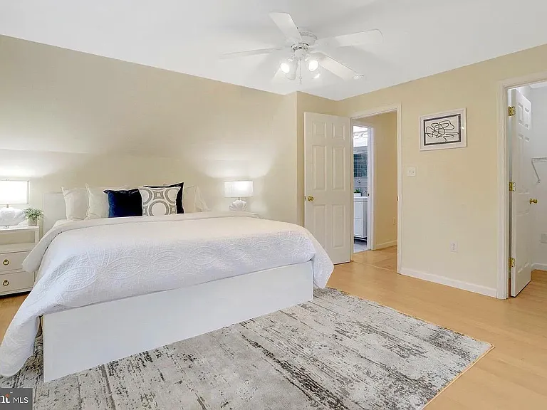 6703 Oak Dr — Photo 33