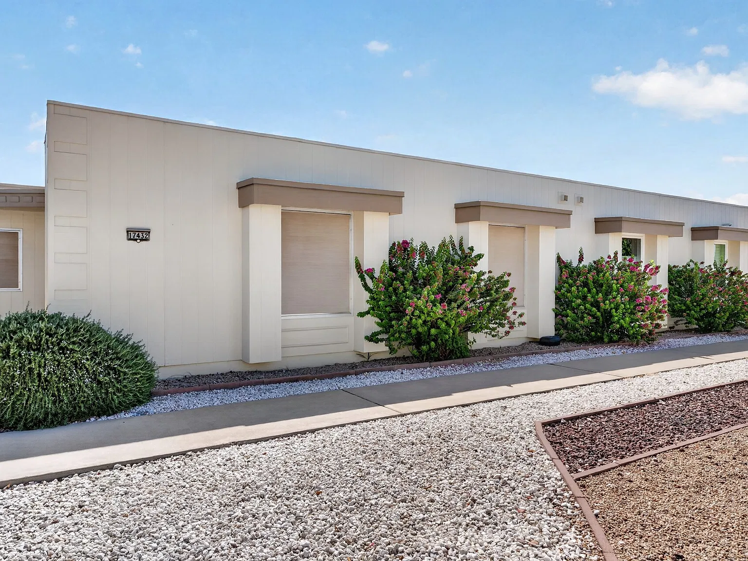 2 bed, 1430 sqft, $1,753 — Photo 3