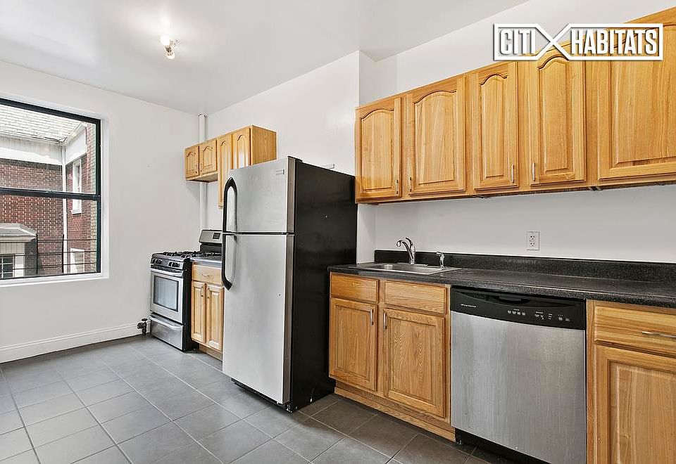 1st image of 420 Clinton Ave APT 2A
