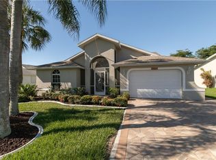 17811 Acacia Dr, North Fort Myers, FL 33917