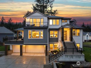 1251 Pilchuck Dr, Fox Island, WA 98333